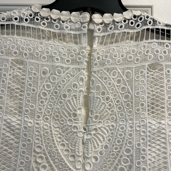 Alexis Juliana Embroidered Lace Frill Top Size M - Picture 3 of 10